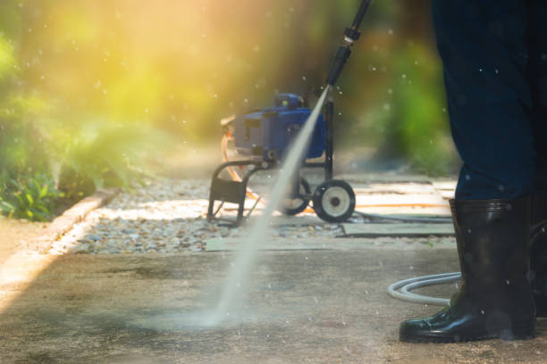Best Graffiti Removal  in Juneau, WI